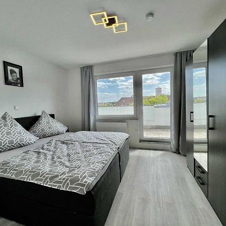 Nujen- Hotel Und Apartment Stuttgart Zuffenhausen Dış mekan fotoğraf